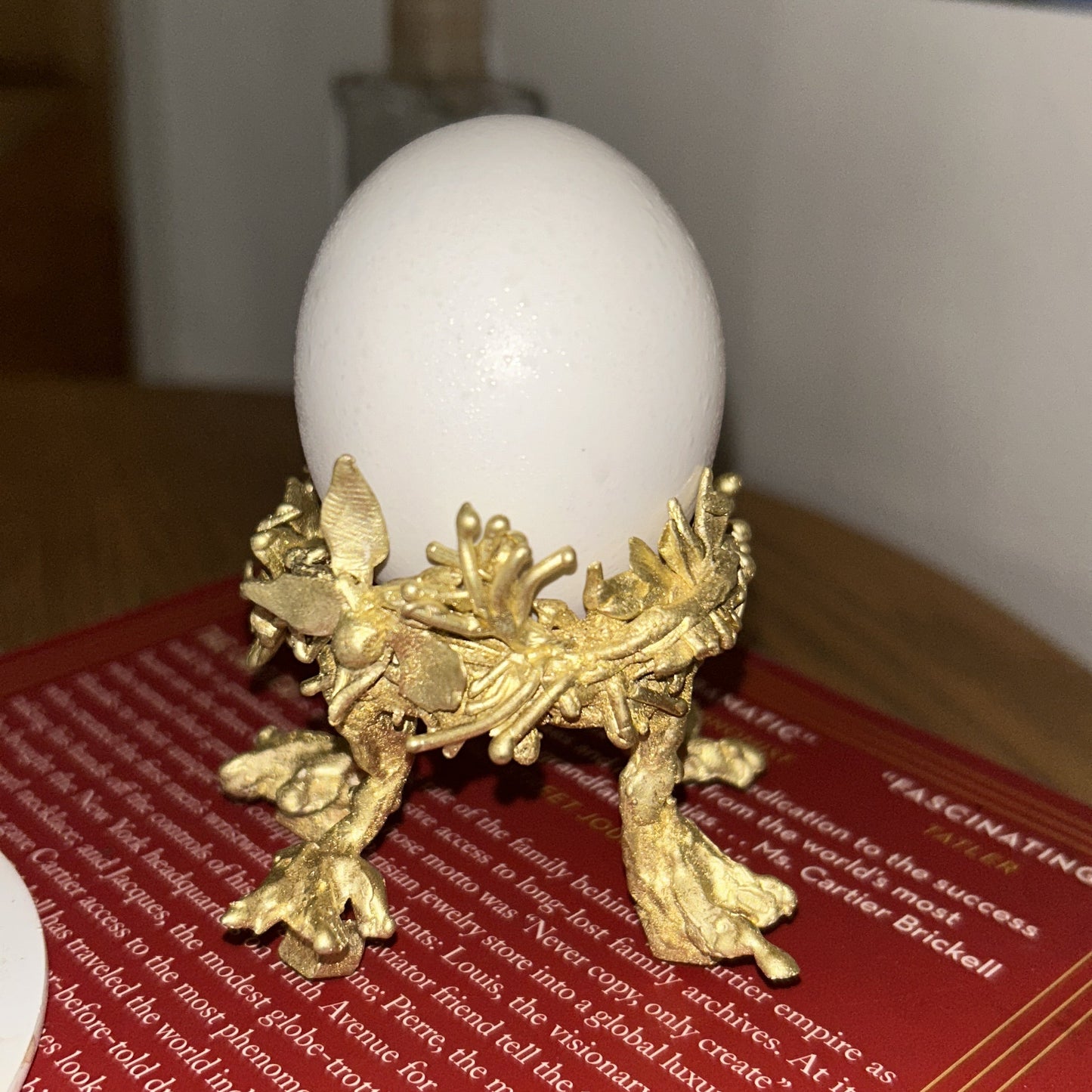EGG HOLDER